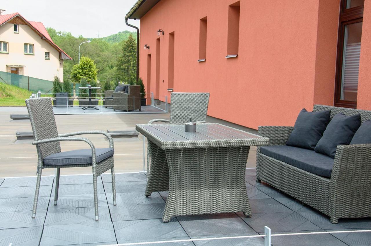 Apartmanovy Dum Sklipek Trutnov Exterior foto
